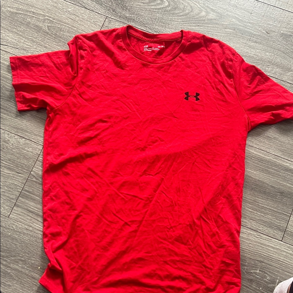 Under Armour Men's Vivid Red Short Sleeve Tee